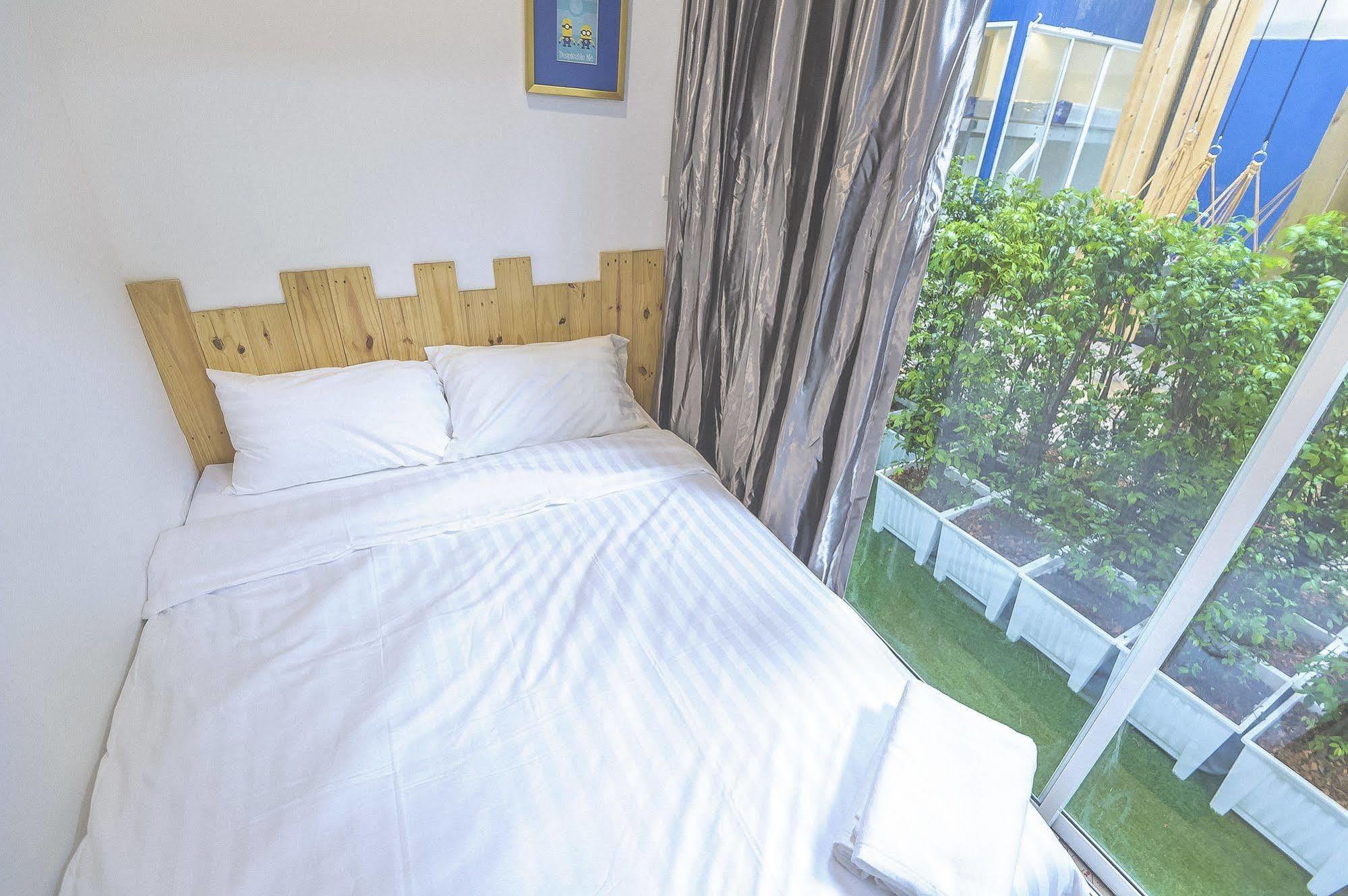Glur Watergate Bangkok Hostel ภายนอก รูปภาพ