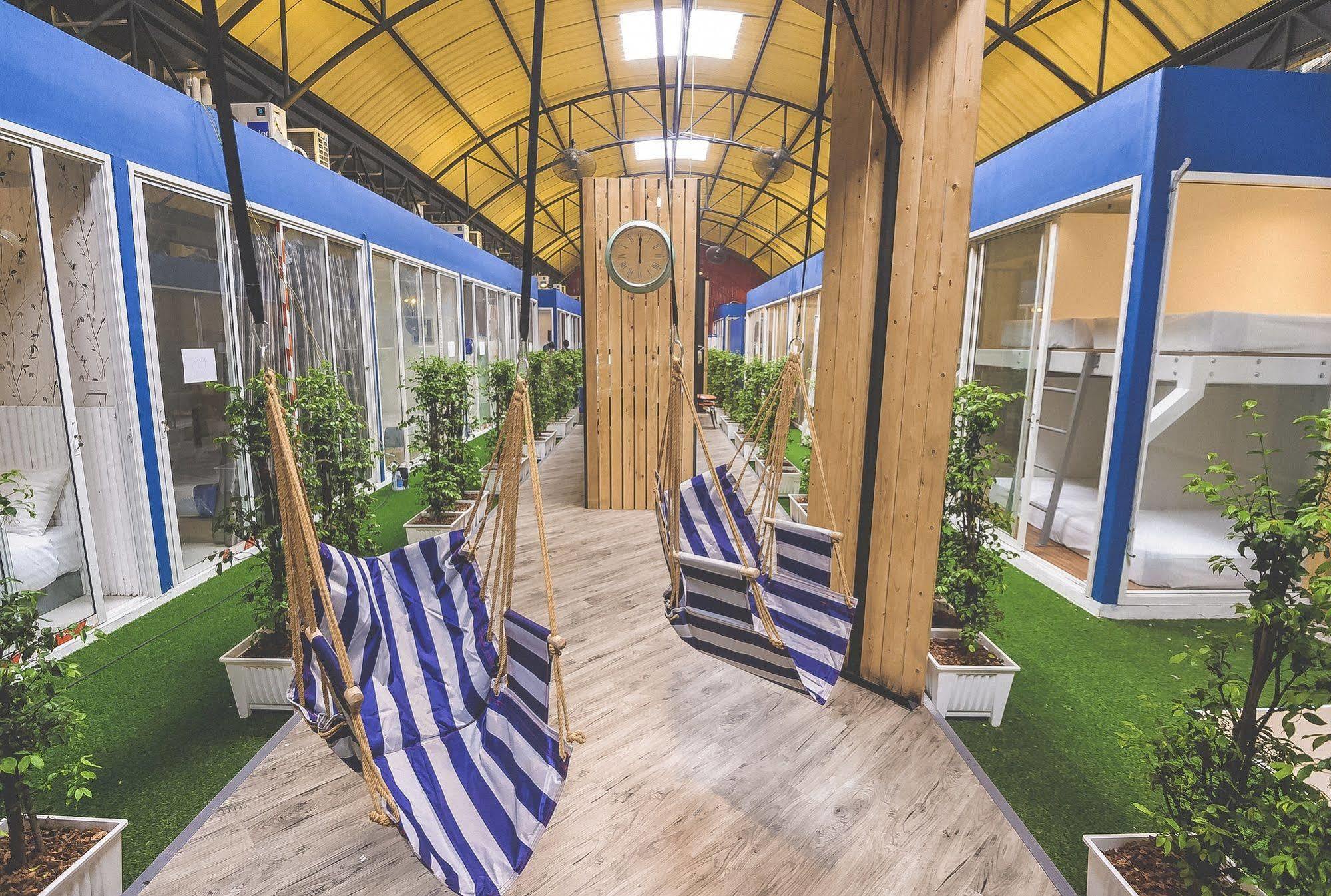 Glur Watergate Bangkok Hostel ภายนอก รูปภาพ